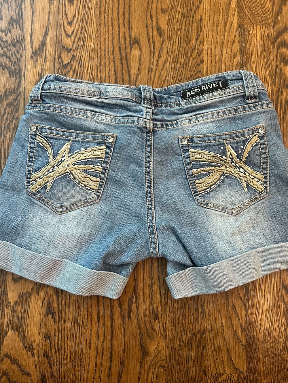 Y2K Red Rivet Embellished Low Rise Shorts